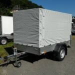 Planenanhänger Saris McAlu Pro DV 135 – mit Plane und Spriegel